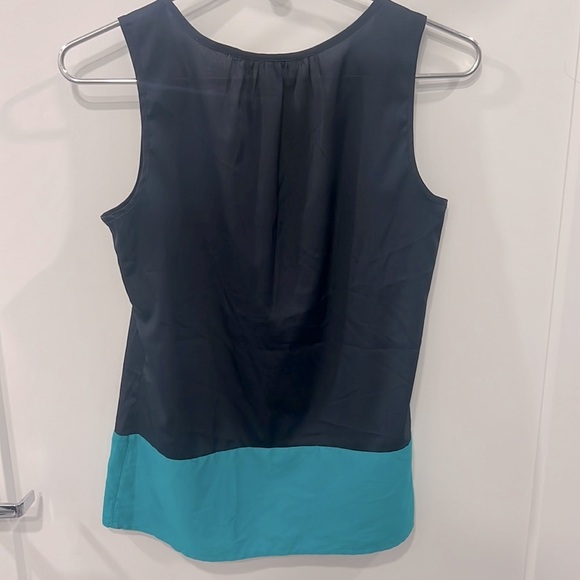 Banana Republic Two-Tone Blue Tunic Tank Top - Size Small, Preloved - Picture 5 of 5